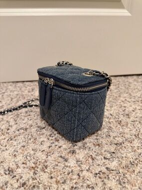 Quilted Denim Crossbody Case Bag - Blue